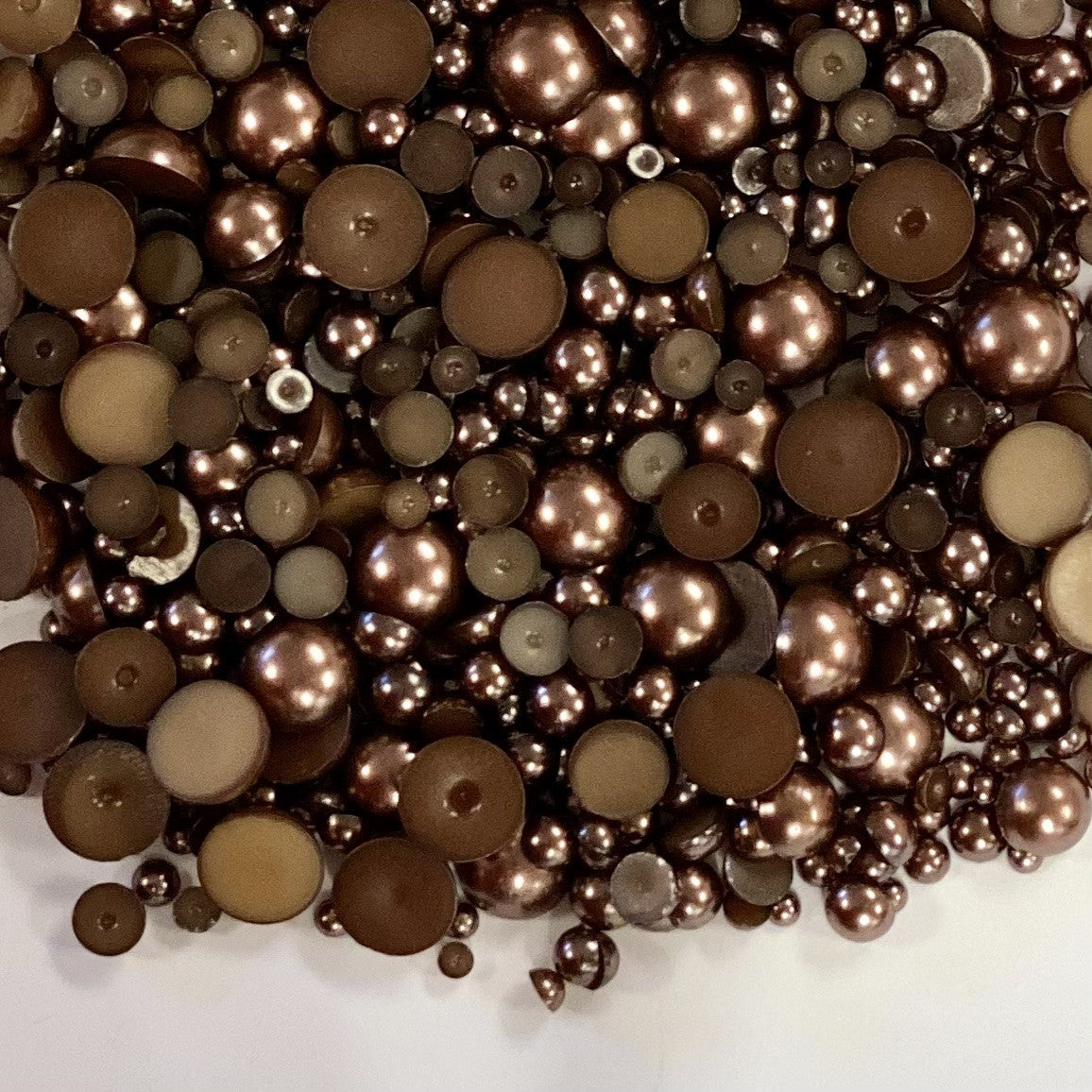 Brown Sugar #31 Pearl Rhinestone Mix